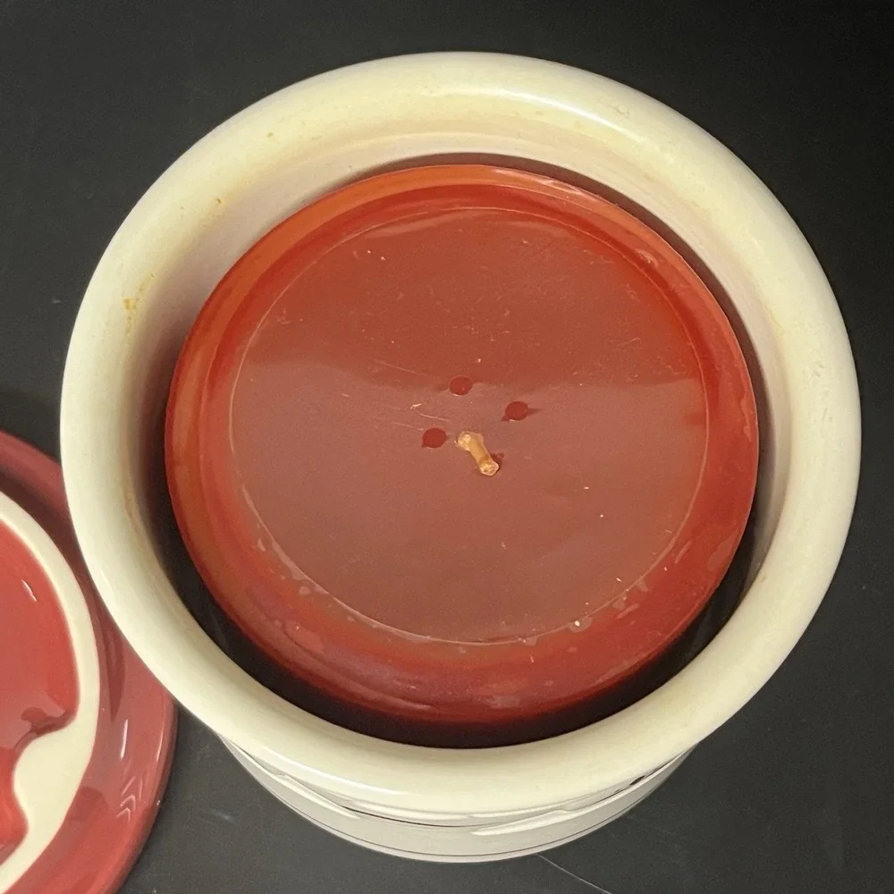 Longaberger Pottery Red Woven Traditions pint Crock, Lid, Coaster & New‎ Candle